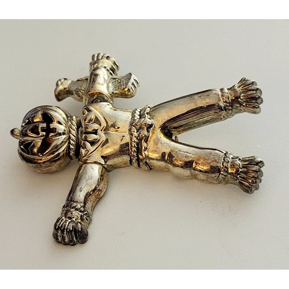 Vintage Best Scarecrow Jointed Brooch Pendant Silver Articulating‎ Halloween Pin